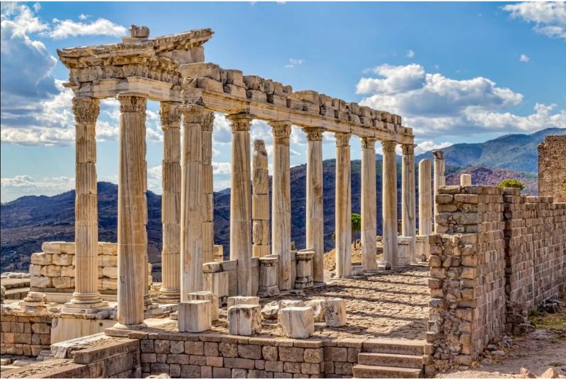 attractions in pergamum