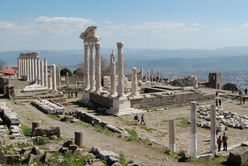 Pergamum Exploring The Ancient City In Turkey Eavar Dreams 1130